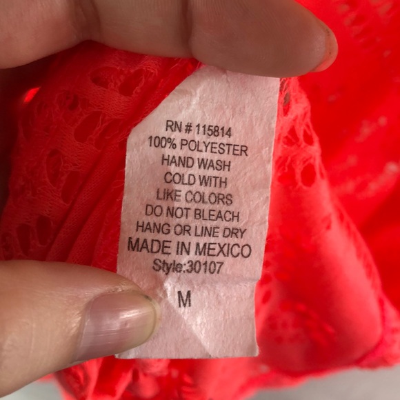 ⛔️SOLD⛔️Charlotte Russe Tank Top Size M - Picture 4 of 5